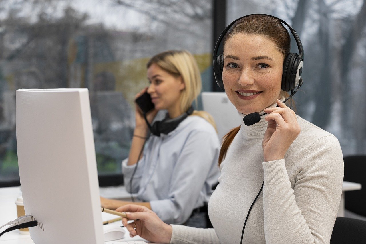 You are currently viewing The Benefits of Outsourcing to a Call Center